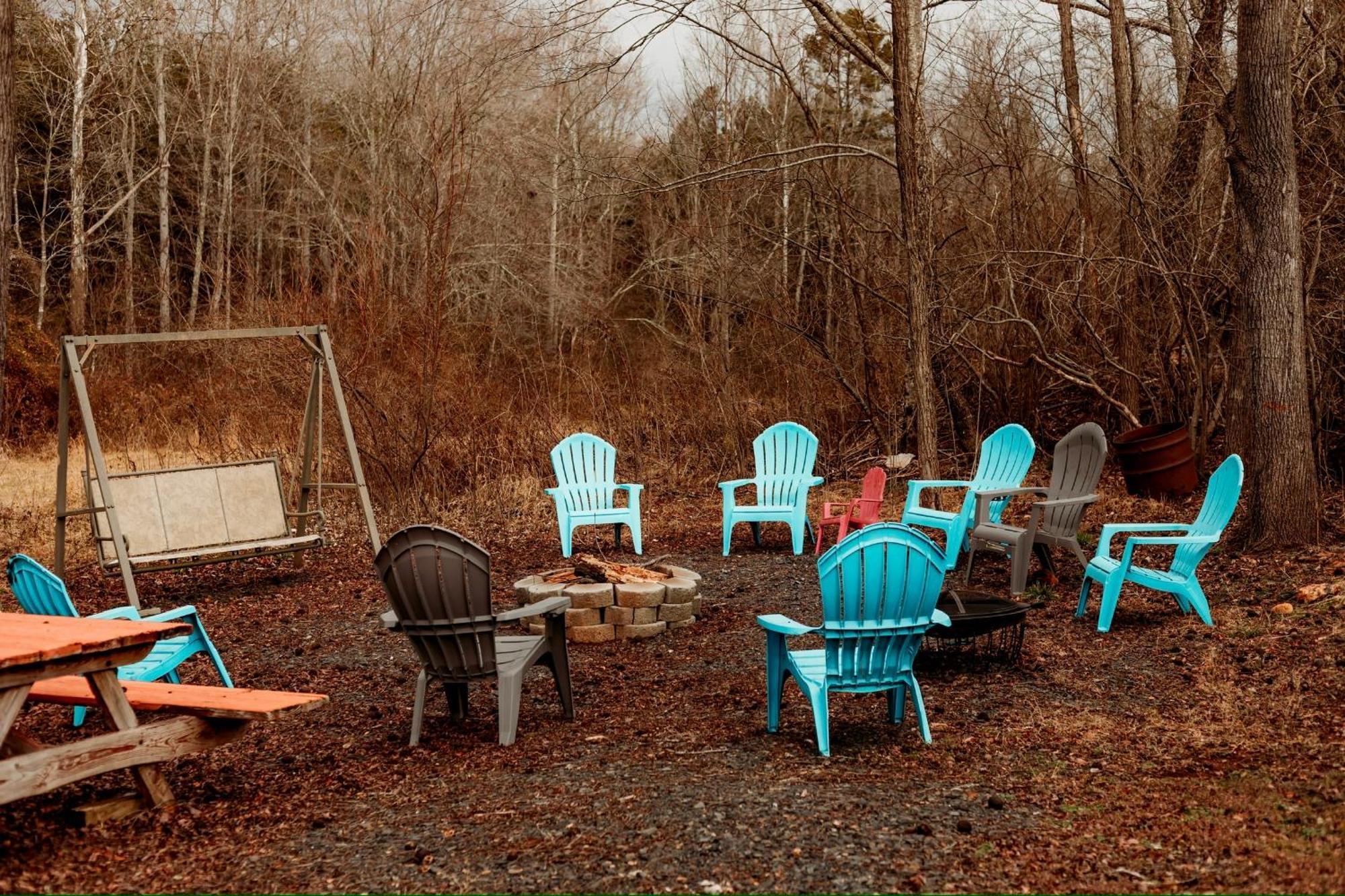 Giggling Creek Cottage - Bedjet! King Sized! Gazebo, 45 Acres, Arcades, Nintendo, More Henry Buitenkant foto